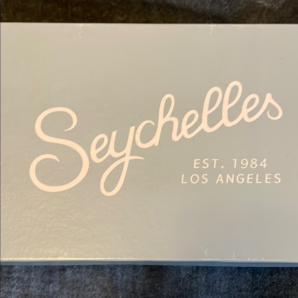 Seychelles Silver Mules with Elegant Metallic Finish - Picture 2 of 5